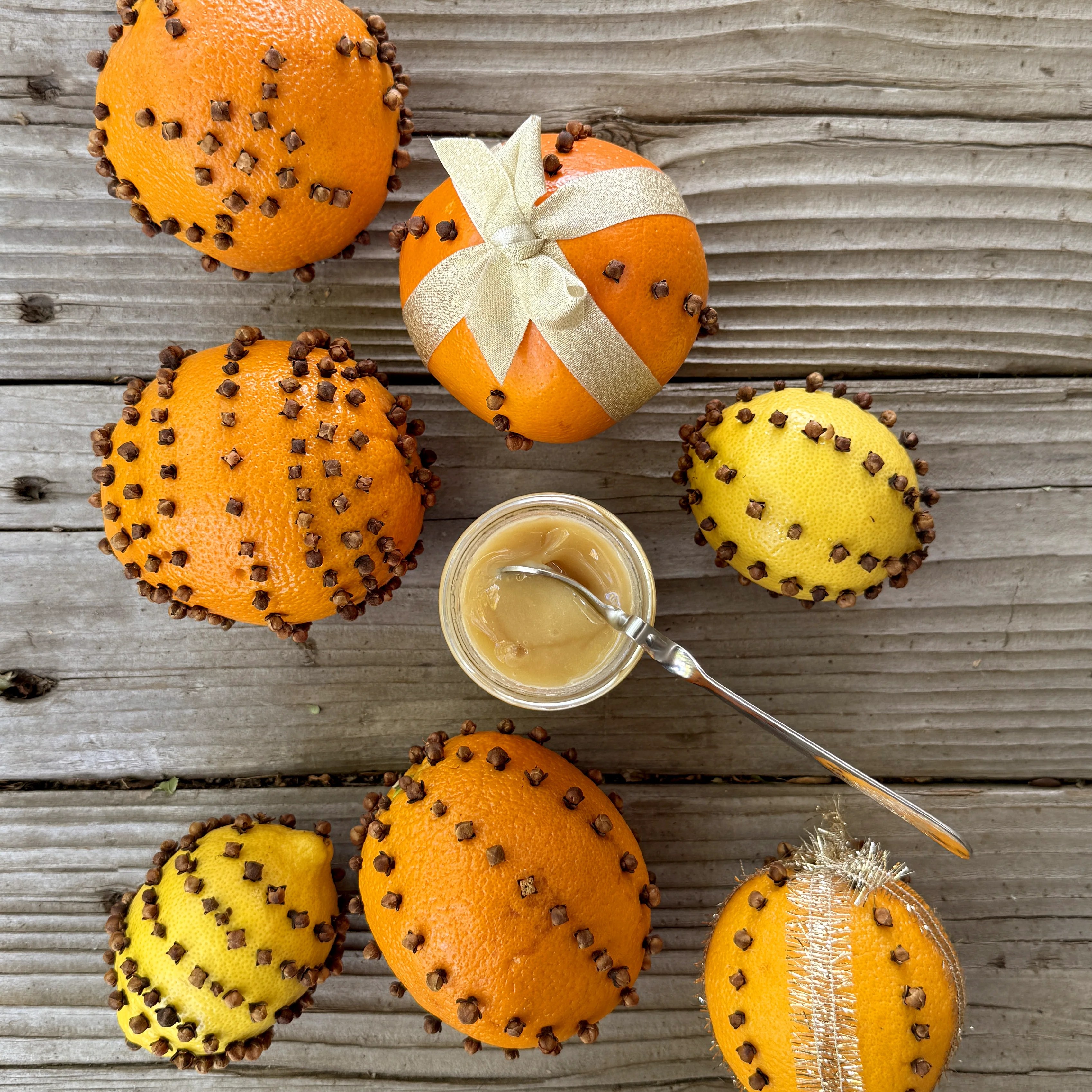 Whipped Pomander Honey - Image 3